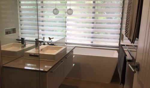 custom vanity unit display gallery